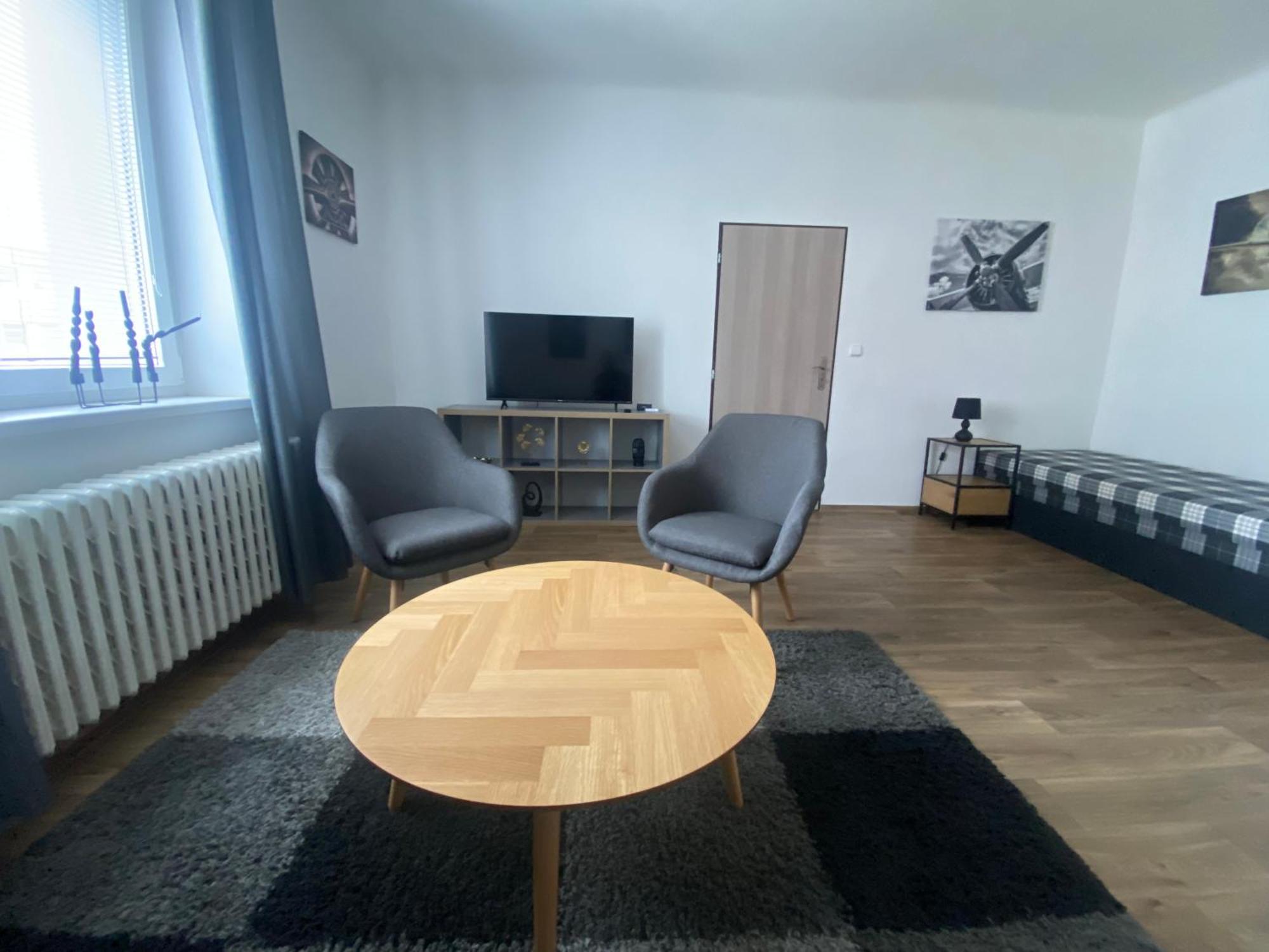Cerna Ruze - Apartman 3 Plzeň Esterno foto
