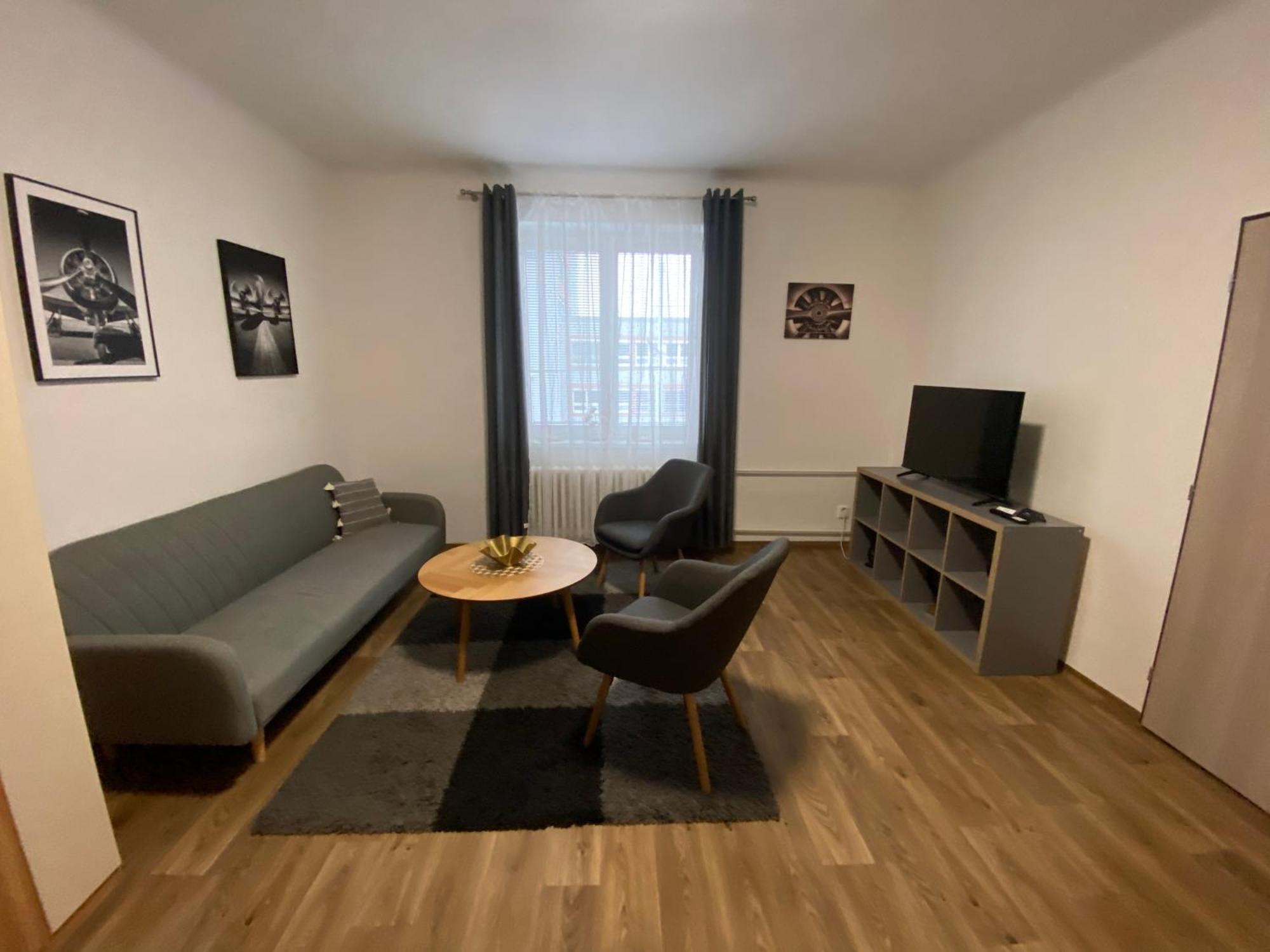 Cerna Ruze - Apartman 3 Plzeň Esterno foto